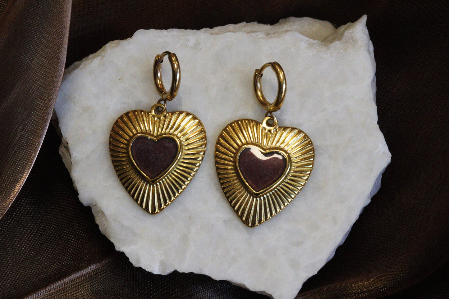 hart oorbel goud bordeaux